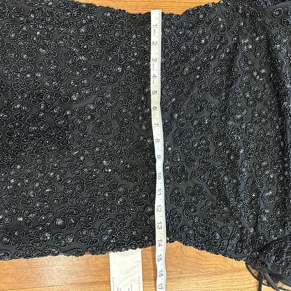 MAC DUGGAL, PETITE EMBELLISHED CAP SLEEVE GOWN. - Picture 12 of 16